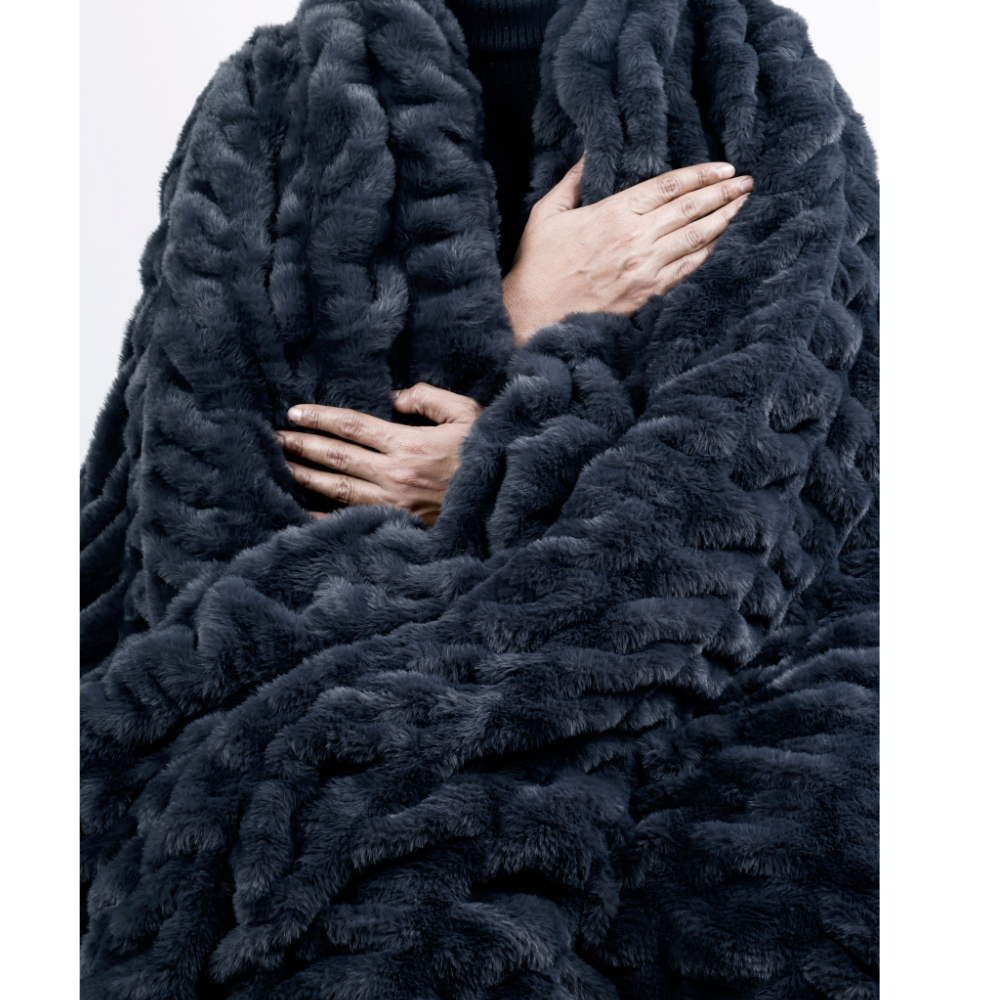Abrazo Originals Fur Blanket - Midnight
