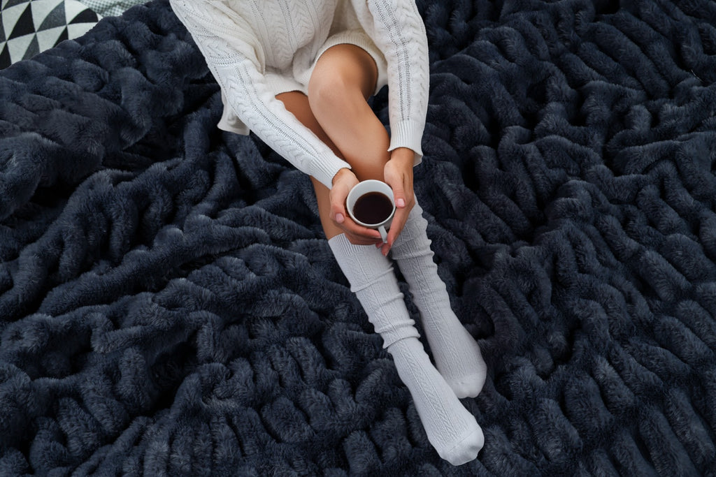 The Abrazo Plush Blanket- Midnight